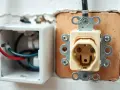 Ile kosztuje roboczogodzina elektryka? Sprawdź, co wpływa na ceny