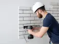 Ile zarabia elektryk w Szwecji? Sprawdź, dlaczego warto tam pracować