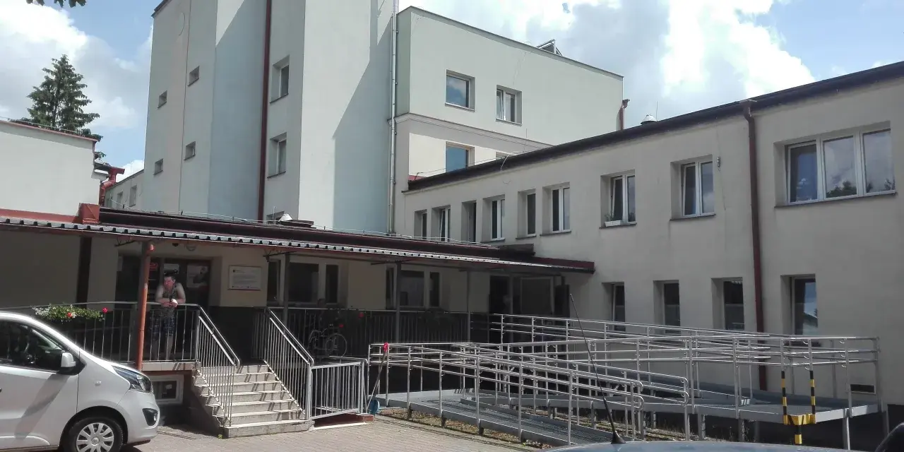Informacje o usługach i instytucjach na gorlice ul Słoneczna 2