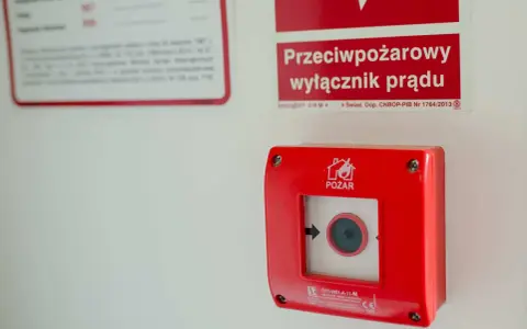 Kiedy wymagany jest przeciwpożarowy wyłącznik prądu w budynkach?