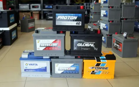 Stos akumulatorów samochodowych: Proton, Global, Varta, Grom, Forse. Jaki akumulator wybrać?