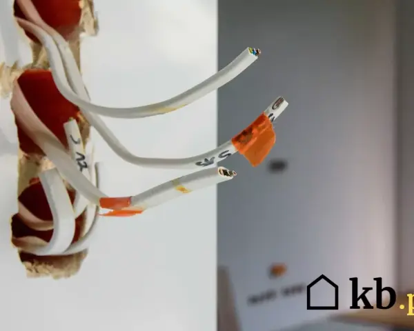 Przygotowane przewody elektryczne do podłączenia. Oświadczenie o gotowości instalacji przyłączanej.