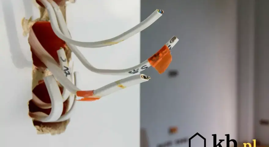 Przygotowane przewody elektryczne do podłączenia. Oświadczenie o gotowości instalacji przyłączanej.